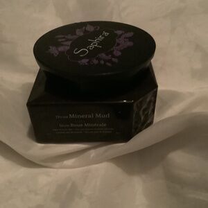 Hair mineral mud treatment 8.5oz